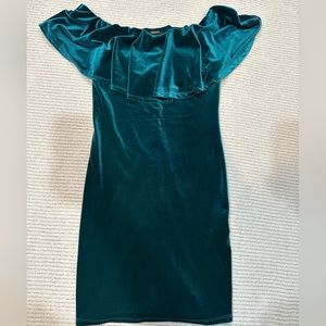 NWOT Sophisticated Forever 21 Teal Velvet Off-Shoulder Mini Dress - Size Medium